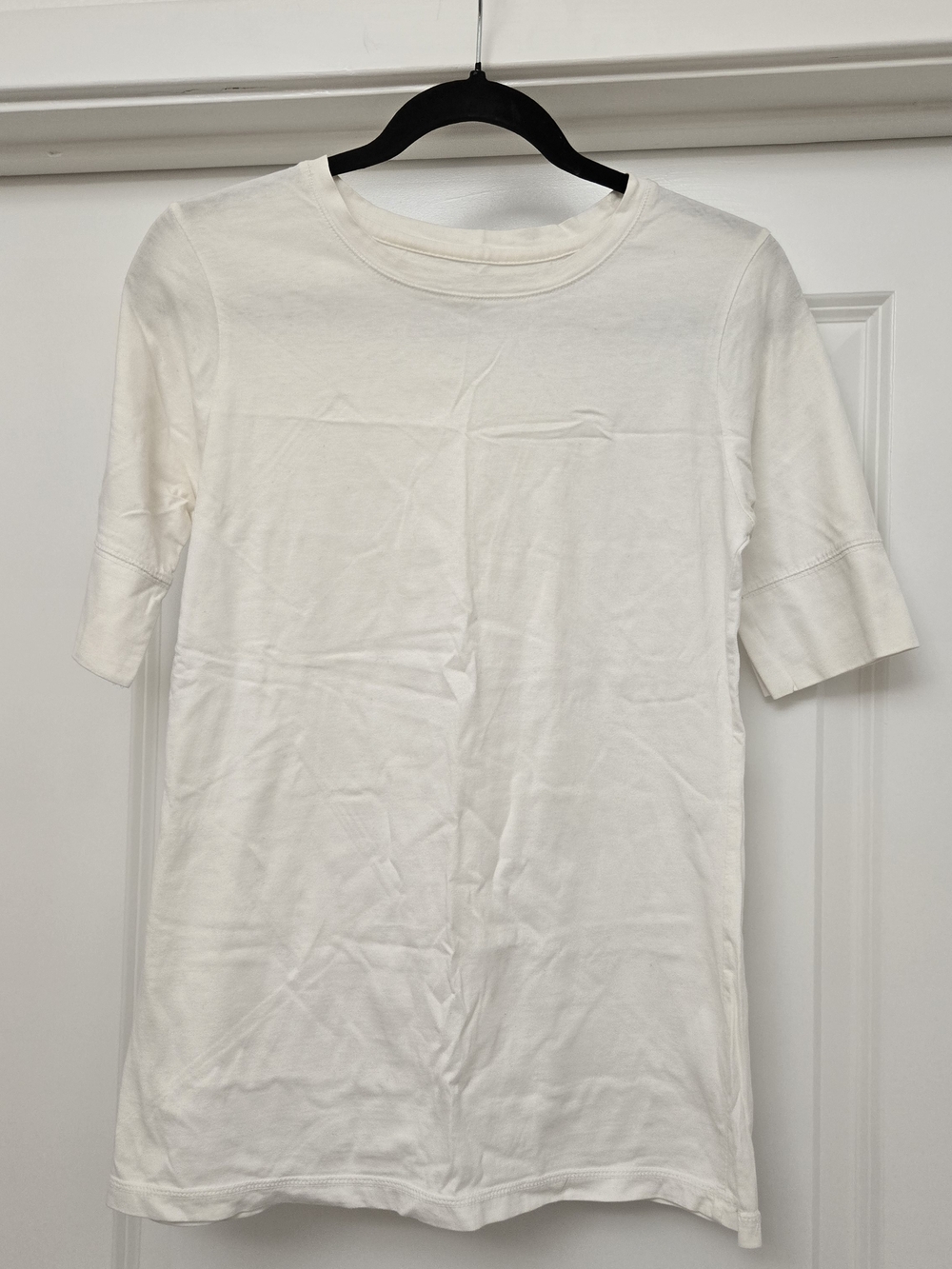 Mossimo Supply Co. Cream Short Sleeve Crew Tee